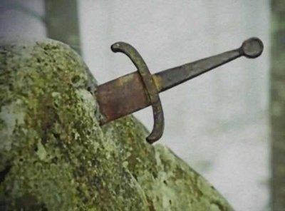 ​传说中的石中剑，据说拔出来就能当国王，结果只有一个人成功