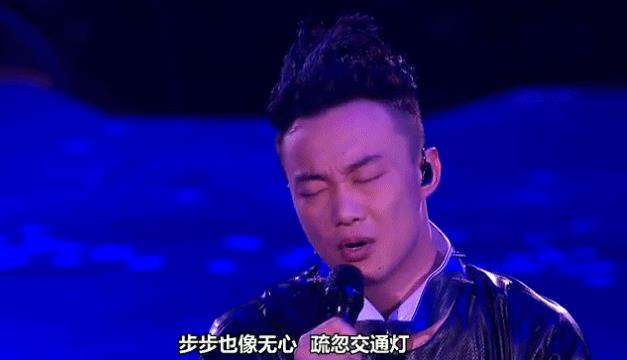 KTV下架六千多首歌曲，再无经典？网友：去KTV打麻将吧